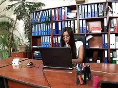 Monica siyah horoz evde amatör porno alır