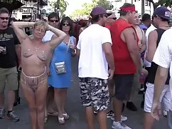 güzel kız bir amatör evde sex erkekle iyi vakit geçir