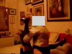 Aşık kızlar-Allison ve amatör evde sex para, tatlı